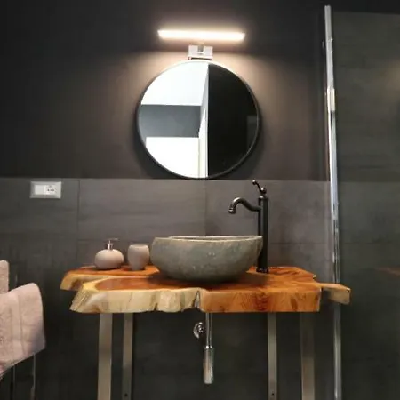 Exclusive Apt Really Downtown - Free Private Parking Included! Genova Esterno foto