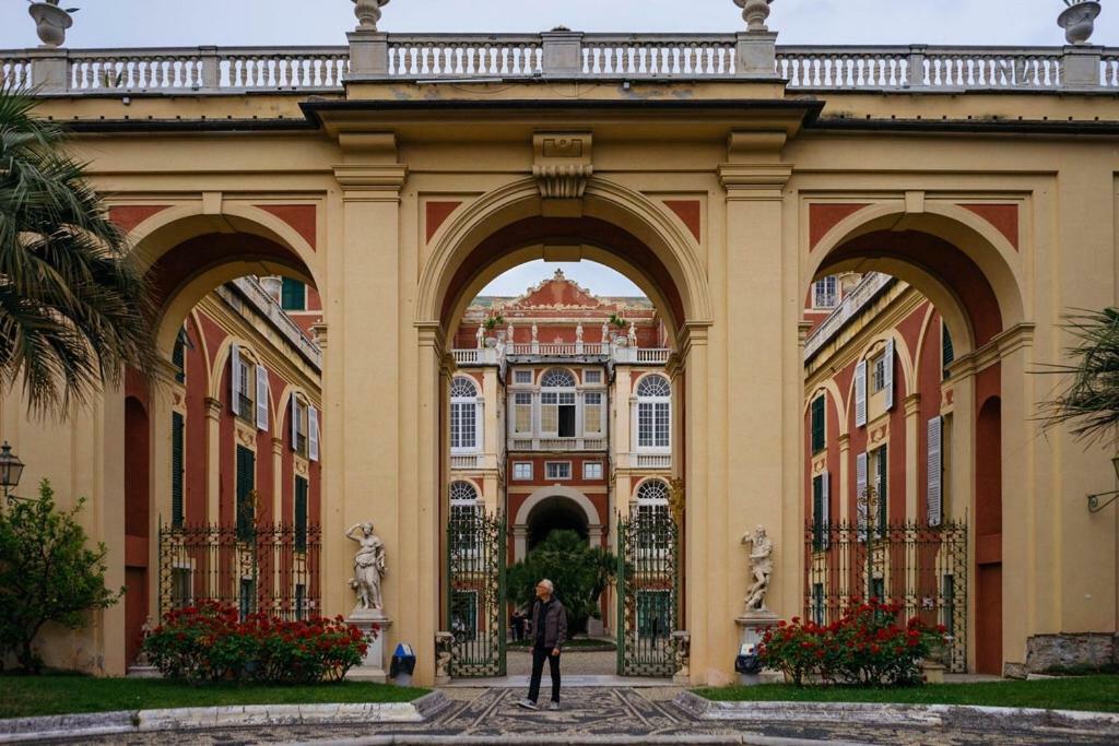 Exclusive Really Downtown - Free Private Parking Included! Genua